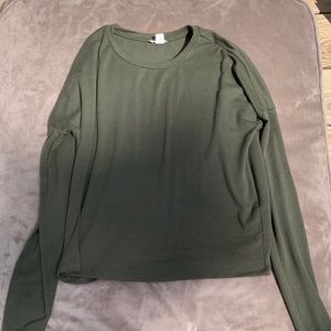 Women’s long sleeve crop top